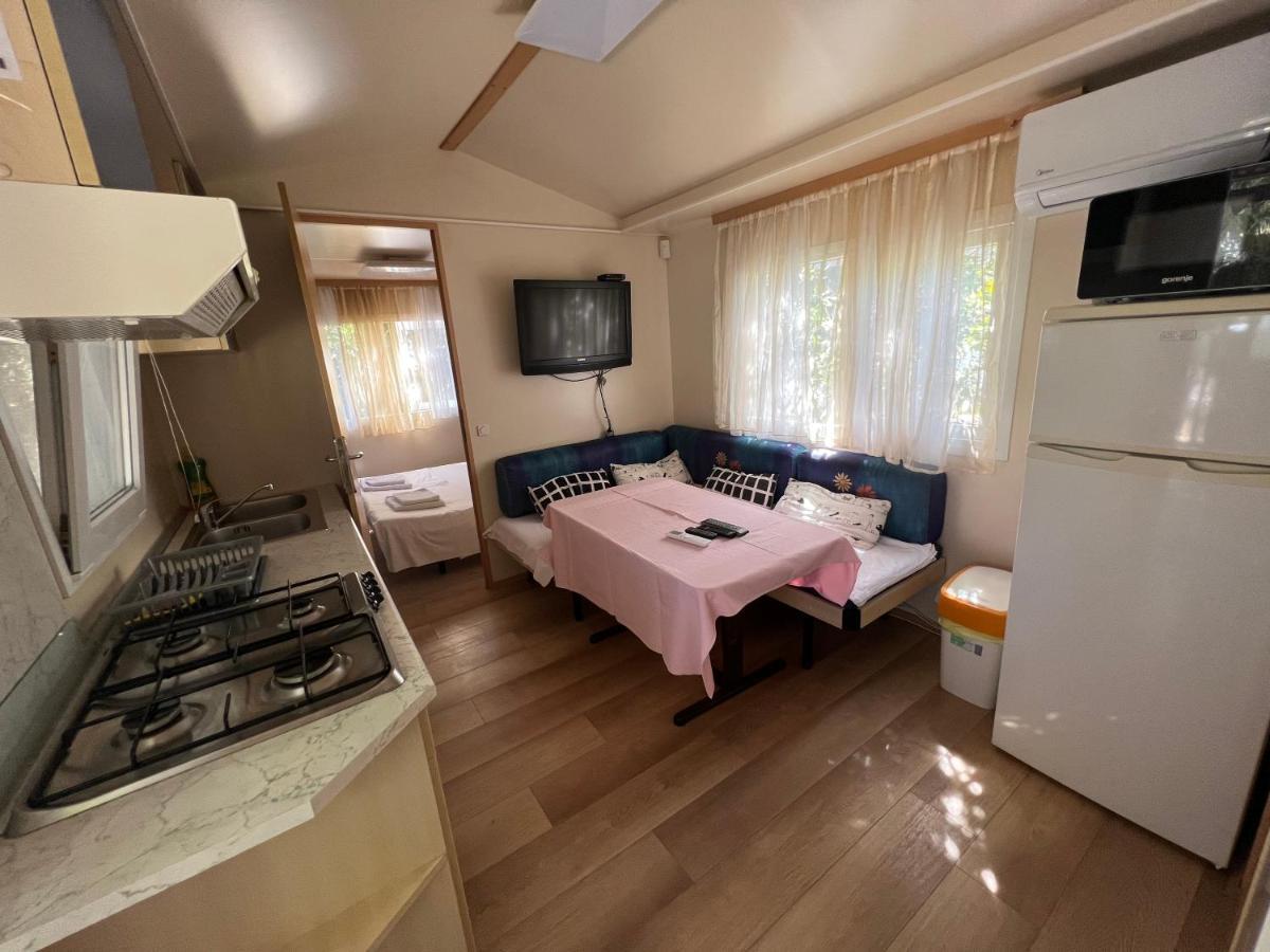 Apartments And Bungalows Vila Dalibor Нин Екстериор снимка