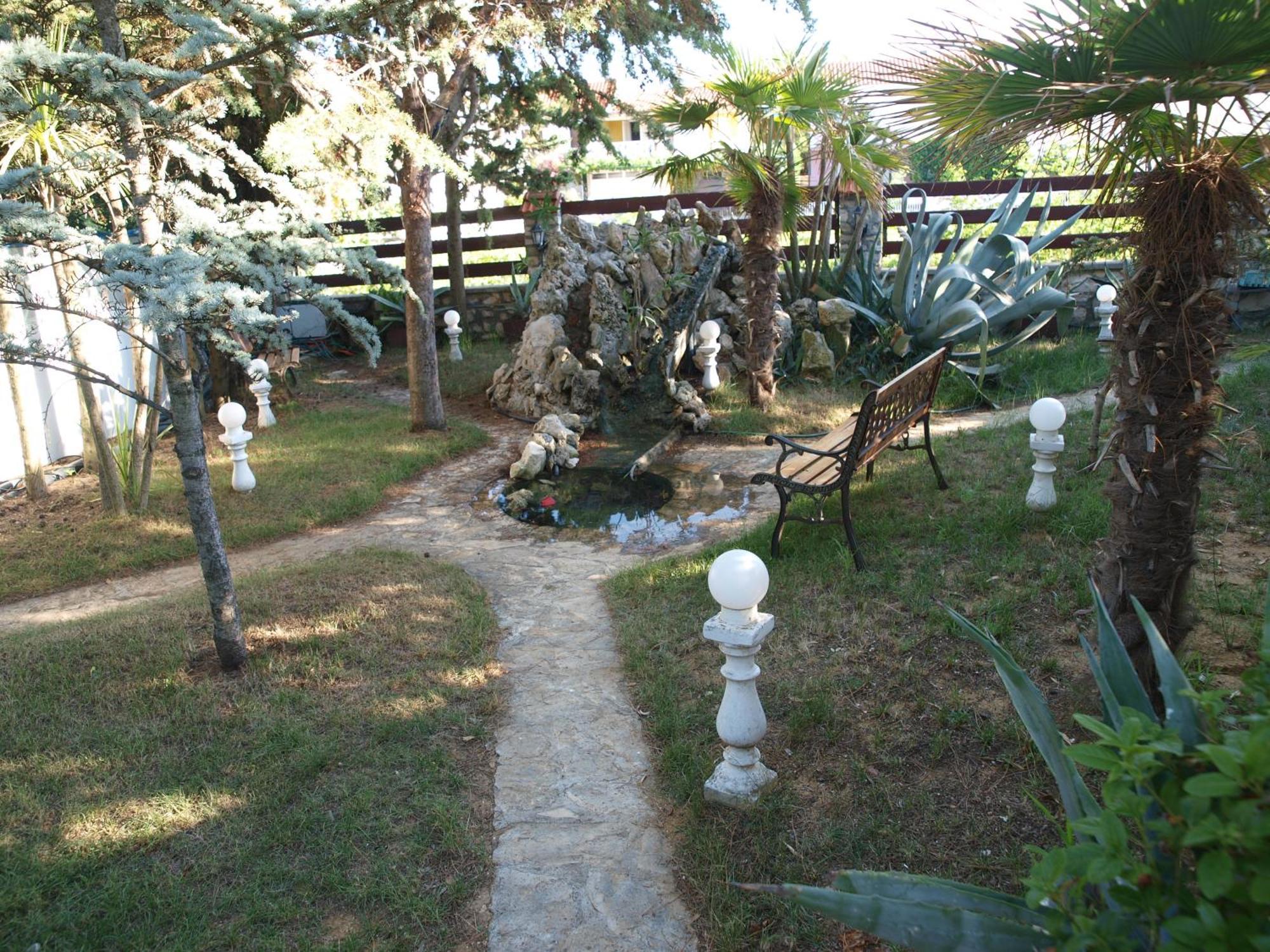 Apartments And Bungalows Vila Dalibor Нин Екстериор снимка