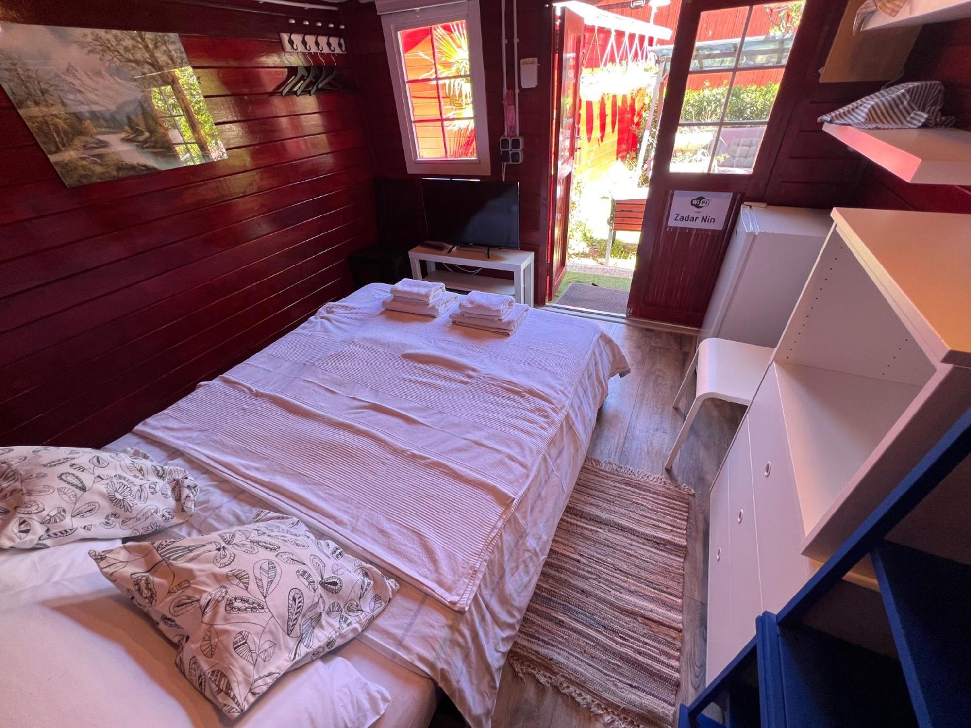 Apartments And Bungalows Vila Dalibor Нин Екстериор снимка